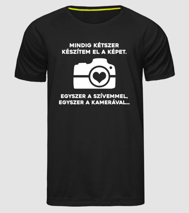  minta fekete pólón