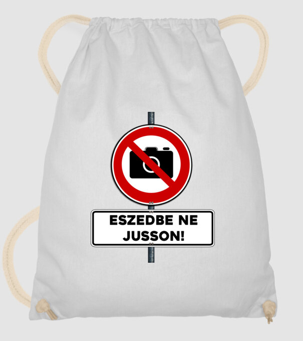  minta fehér pólón