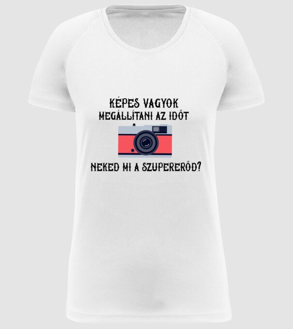  minta fehér pólón