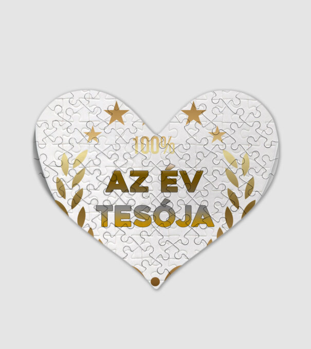  minta fehér pólón
