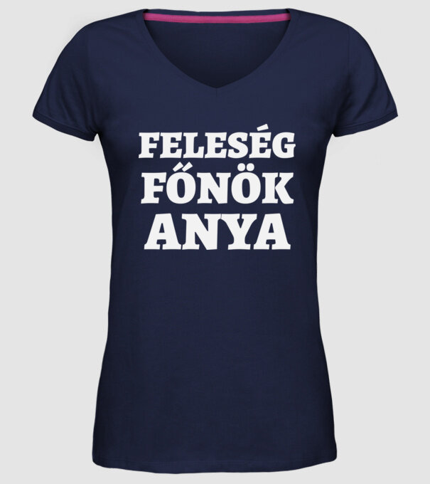  minta sötétkék pólón
