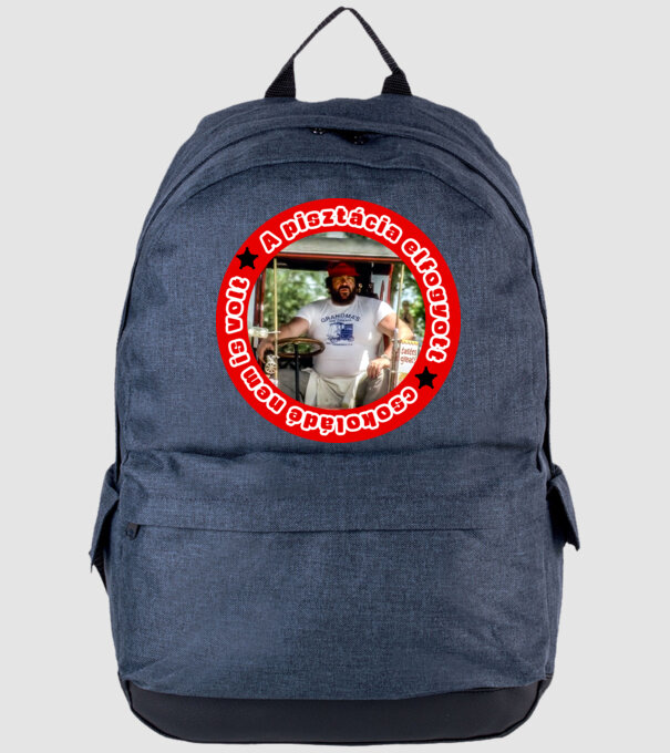  minta farmerkék pólón